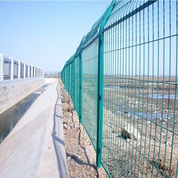 果园圈地护栏网养鸡网池塘河流隔离防护网厂家框架护栏网